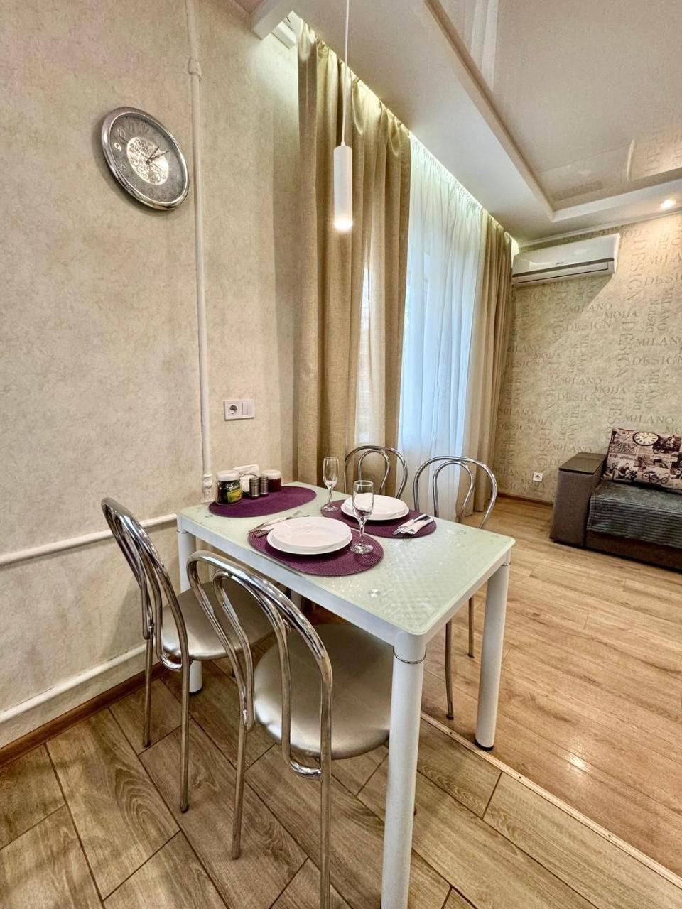 Apartpoltava Витончені Апартаменти Біля Лялькового Театру, Звітна Документація Для Відрядження, Банківський Чек المظهر الخارجي الصورة